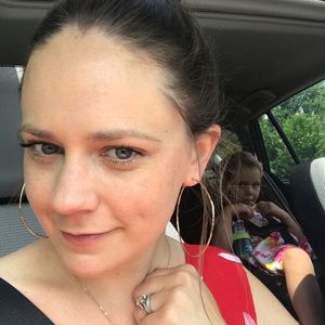 Meet your Posher, Lizzy